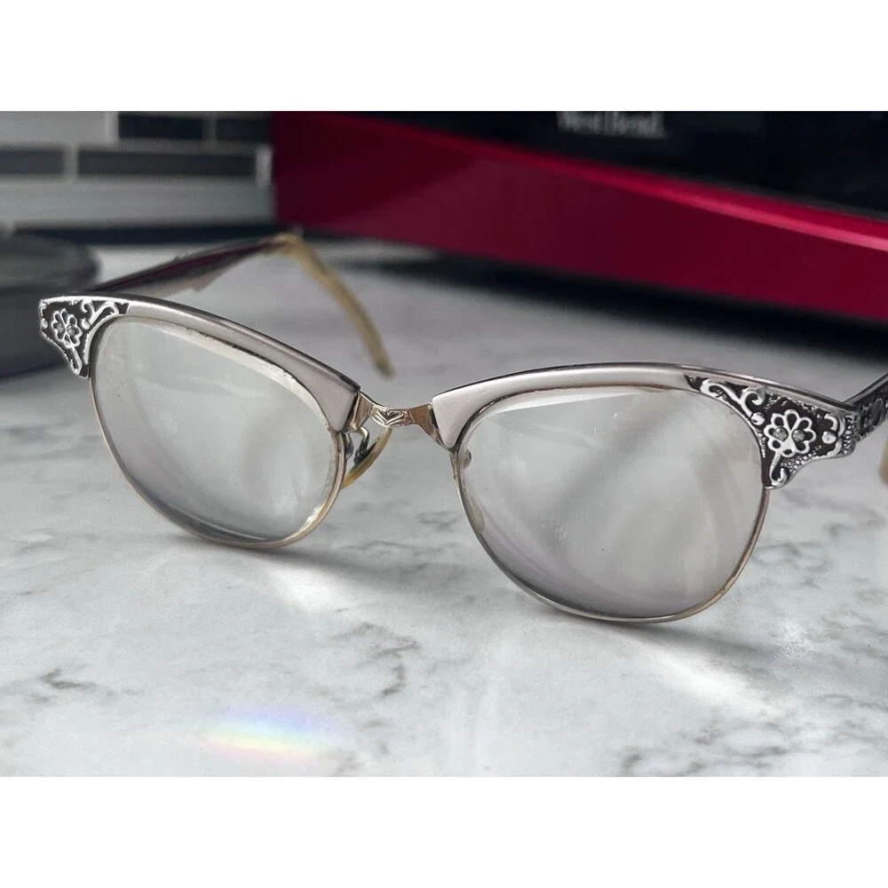 Vintage ARTCRAFTA White Enamel Cat Eye Eyeglass Frames USA 46-20 Frames Only